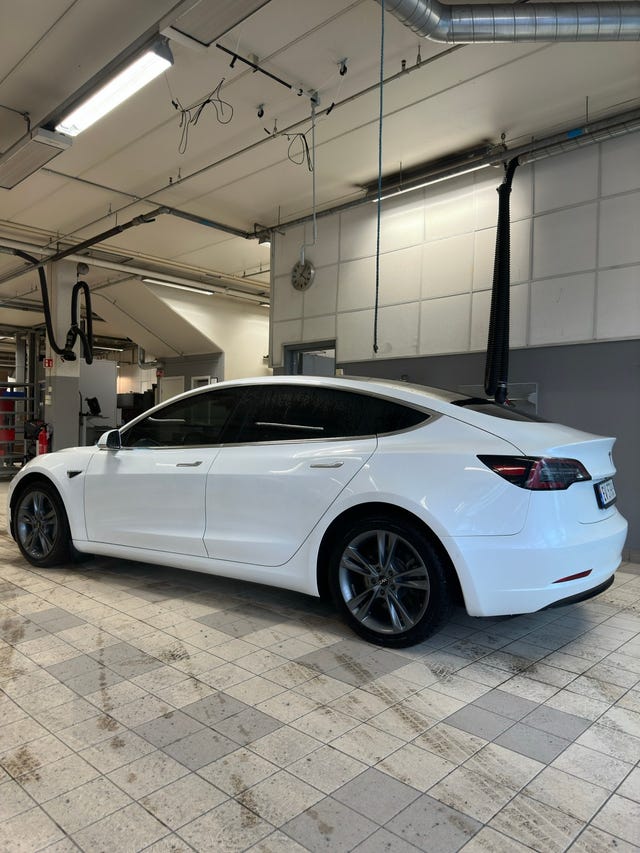 5YJ3E7EBXKF202446 2019 TESLA MODEL 3-2
