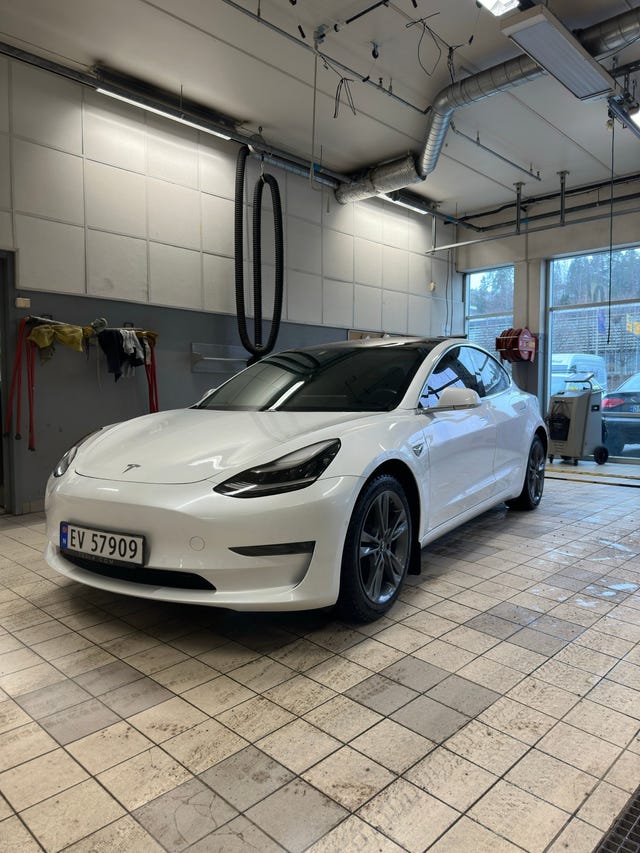 5YJ3E7EBXKF202446 2019 TESLA MODEL 3-0