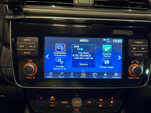 2018 NISSAN LEAF - 14