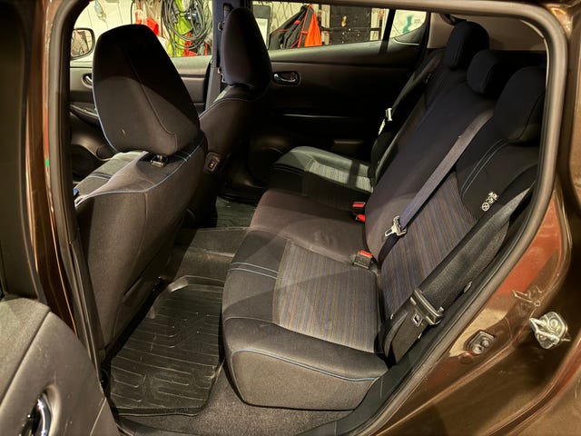 2018 NISSAN LEAF - 19