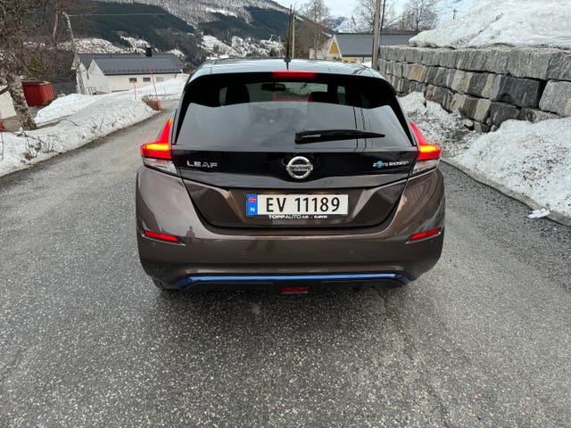 2018 NISSAN LEAF - 8