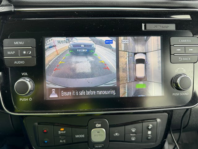 2018 NISSAN LEAF - 15