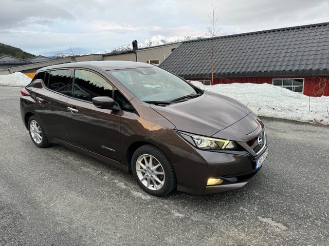 SJNFAAZE1U0021751 2018 NISSAN LEAF-3