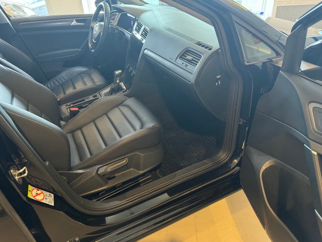 2019 VOLKSWAGEN GOLF - 8