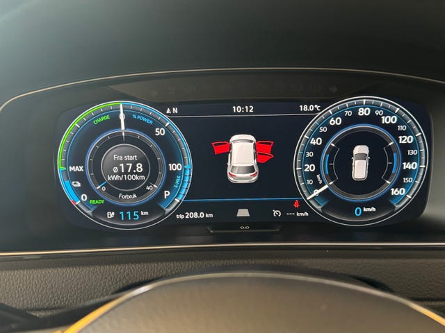 2019 VOLKSWAGEN GOLF - 14