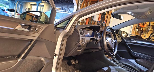 2018 VOLKSWAGEN GOLF - 14
