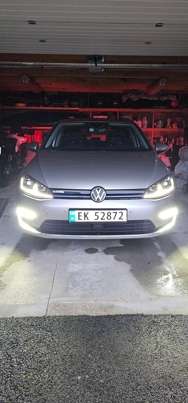 WVWZZZAUZJW902120 2018 VOLKSWAGEN GOLF-4