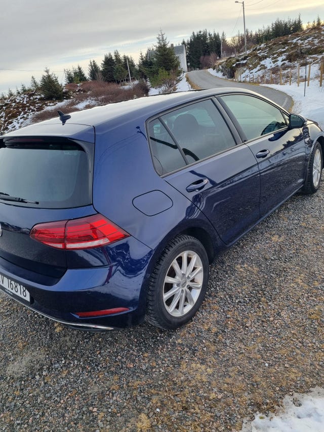 WVWZZZAUZJW908929 2018 VOLKSWAGEN GOLF-4