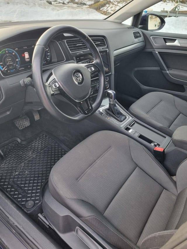 2018 VOLKSWAGEN GOLF - 11