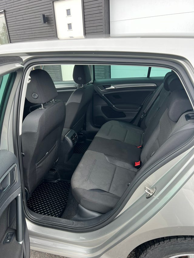 2018 VOLKSWAGEN GOLF - 14