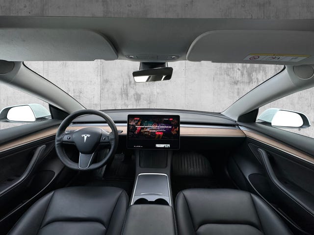 2021 TESLA MODEL 3 - 33