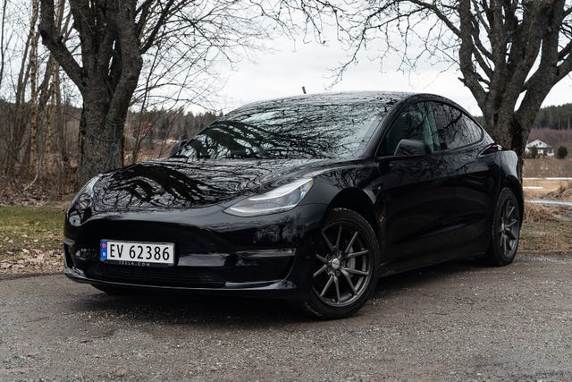 5YJ3E7EB0KF238467 2019 TESLA MODEL 3-1