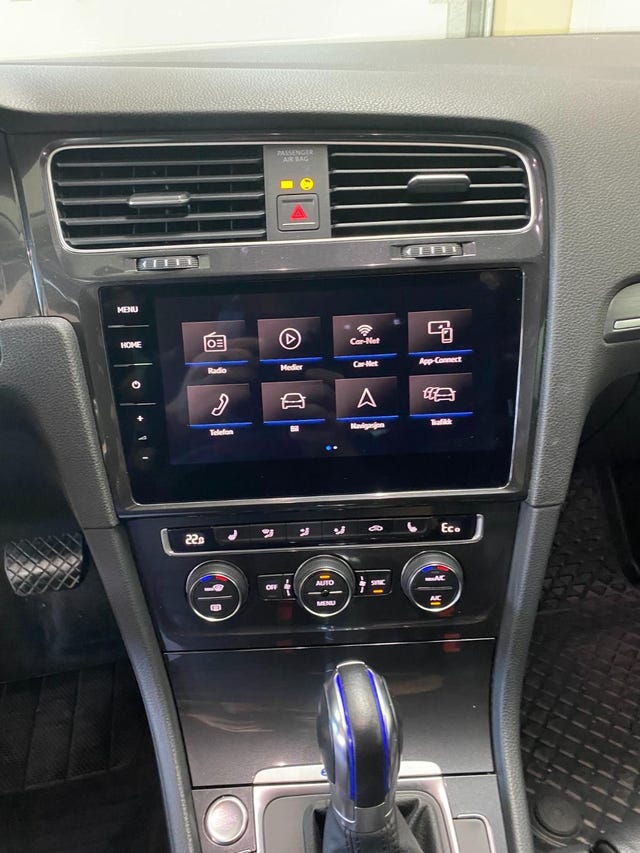 2018 VOLKSWAGEN GOLF - 20
