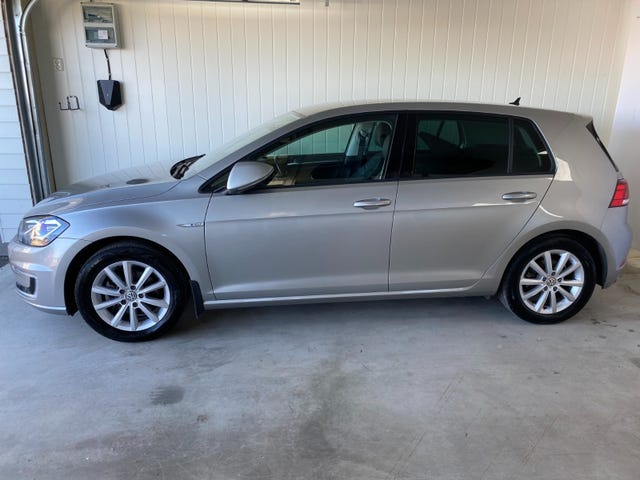 WVWZZZAUZJ8906415 2018 VOLKSWAGEN GOLF-3