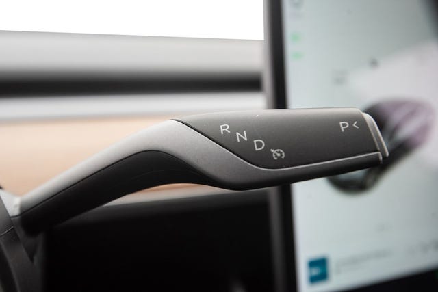 2019 TESLA MODEL 3 - 11