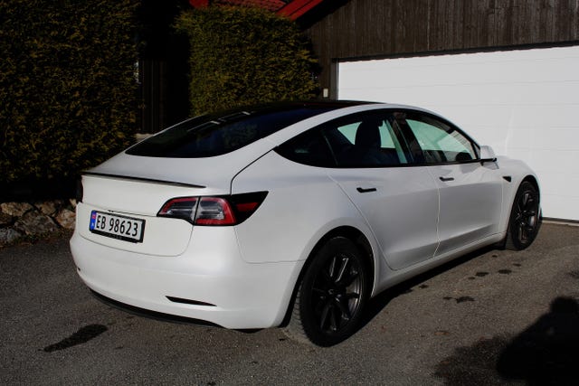 5YJ3E7EBXMF830722 2021 TESLA MODEL 3-5