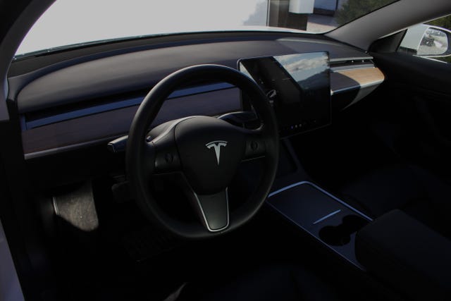 2021 TESLA MODEL 3 - 12