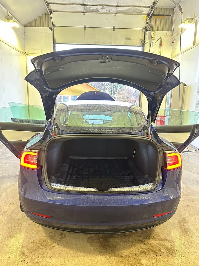 2019 TESLA MODEL 3 - 24