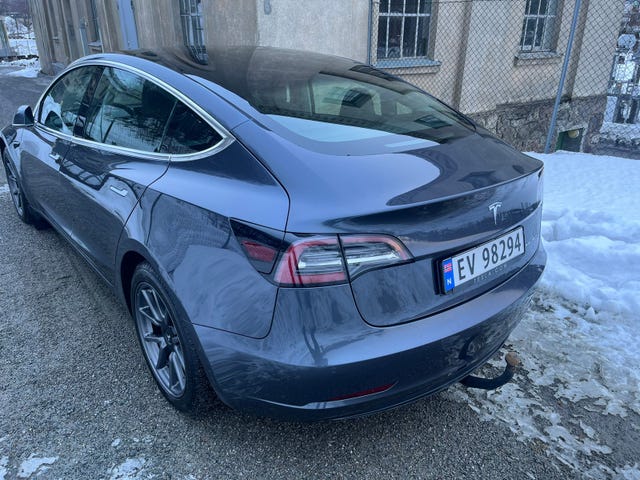 5YJ3E7EB0KF445859 2019 TESLA MODEL 3-5