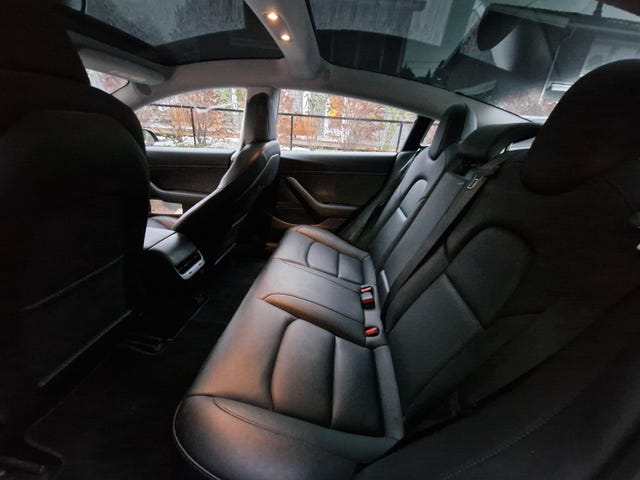 5YJ3E7EB1KF242852 2019 TESLA MODEL 3-2