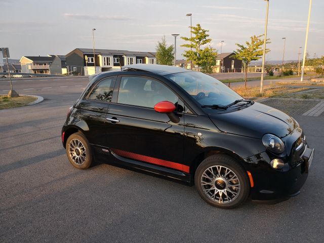 2014 FIAT 500 - 11