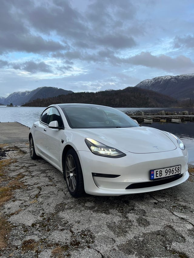 5YJ3E7EB0MF888080 2021 TESLA MODEL 3-2