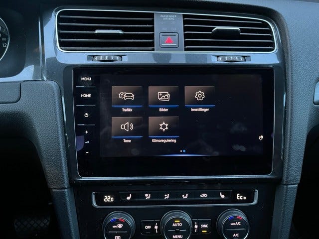 2018 VOLKSWAGEN GOLF - 18