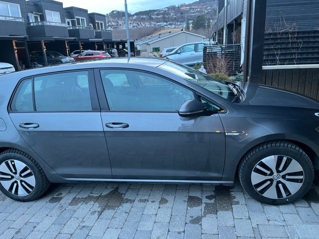 2018 VOLKSWAGEN GOLF - 13
