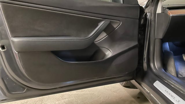 2019 TESLA MODEL 3 - 28