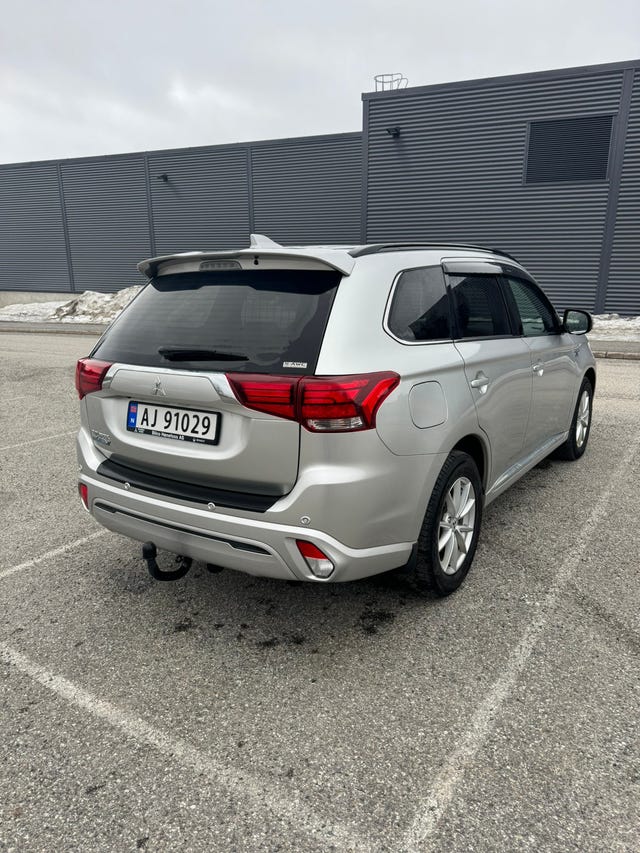 2020 MITSUBISHI OUTLANDER - 11