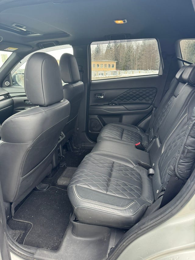 2020 MITSUBISHI OUTLANDER - 16