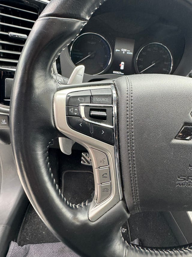2020 MITSUBISHI OUTLANDER - 24