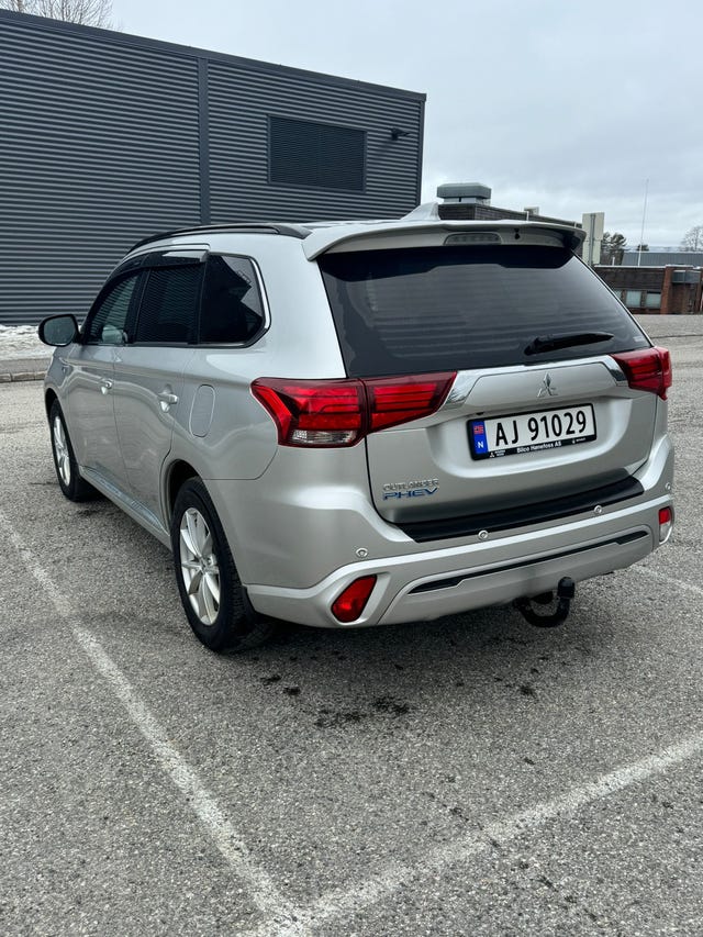 JMBXDGG3WLZ000411 2020 MITSUBISHI OUTLANDER-3