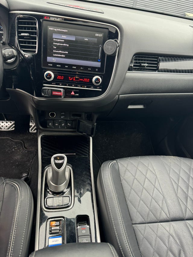 2020 MITSUBISHI OUTLANDER - 21