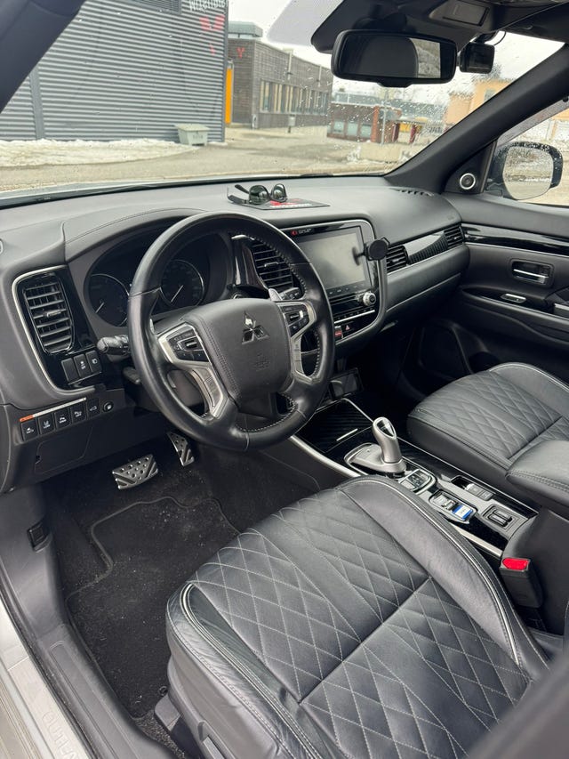 2020 MITSUBISHI OUTLANDER - 14