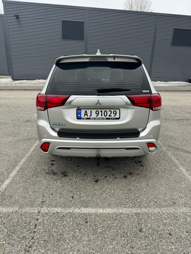 JMBXDGG3WLZ000411 2020 MITSUBISHI OUTLANDER-4