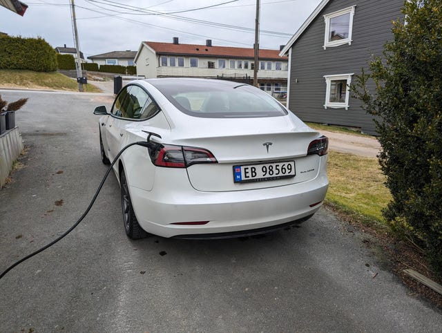 5YJ3E7EB4MF831283 2021 TESLA MODEL 3-1