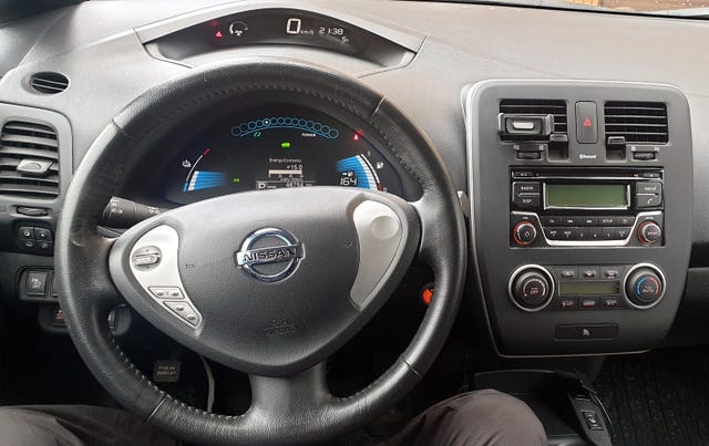 2018 NISSAN LEAF - 12