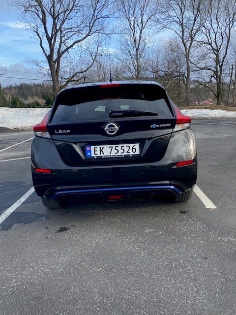 SJNFAAZE1U0001046 2018 NISSAN LEAF-4
