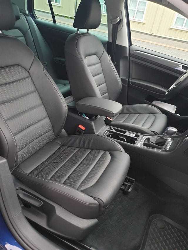 2018 VOLKSWAGEN GOLF - 12