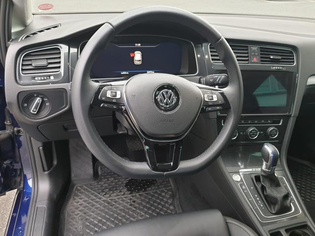 2018 VOLKSWAGEN GOLF - 8