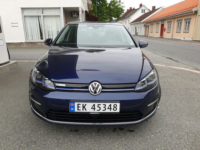 WVWZZZAUZJW903422 2018 VOLKSWAGEN GOLF-1