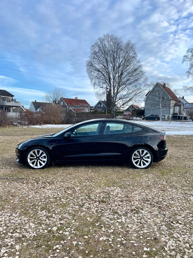 5YJ3E7EB5MF942117 2021 TESLA MODEL 3-2