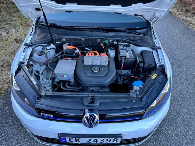 2015 VOLKSWAGEN GOLF - 18