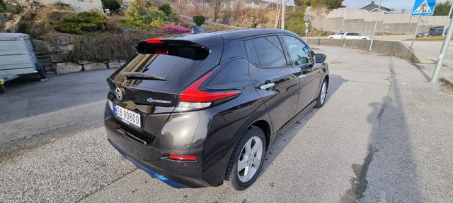 SJNFAAZE1U0114882 2021 NISSAN LEAF-2