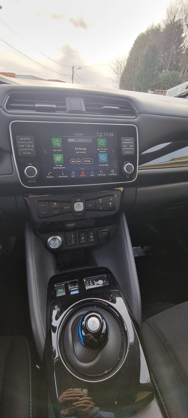 2021 NISSAN LEAF - 7