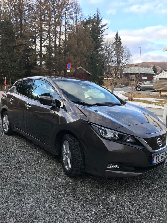 2021 NISSAN LEAF - 10