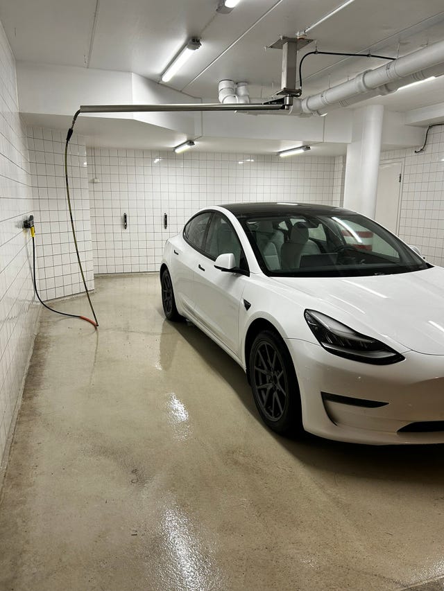 5YJ3E7EB8MF836518 2021 TESLA MODEL 3-1