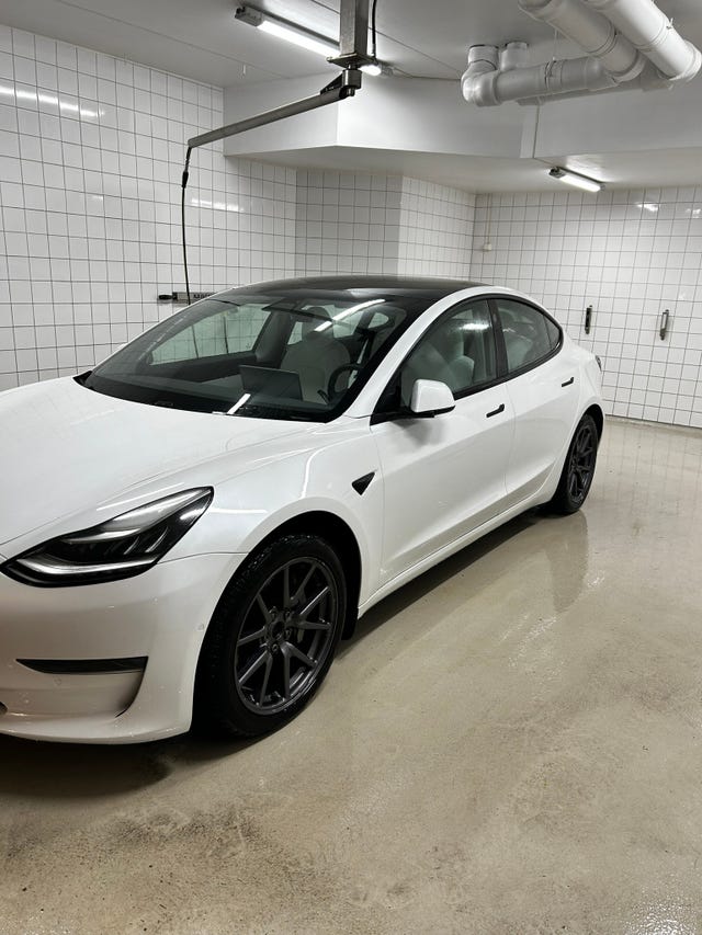 5YJ3E7EB8MF836518 2021 TESLA MODEL 3-2