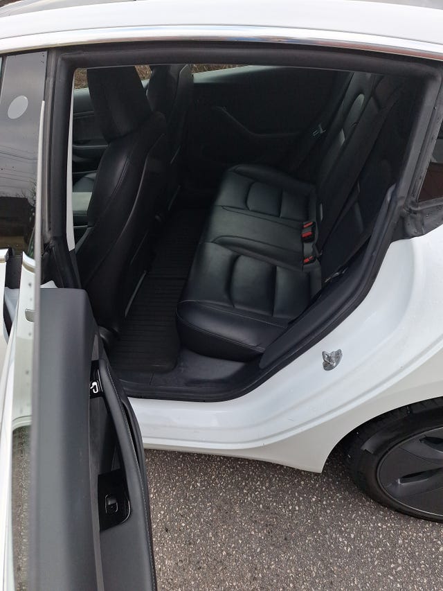 5YJ3E7EA3KF468074 2019 TESLA MODEL 3-5
